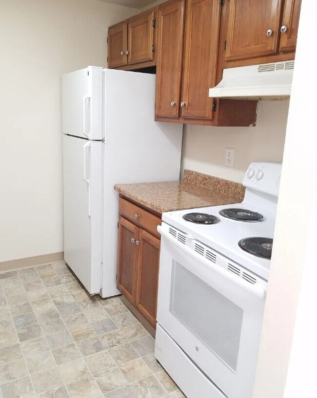 Building Photo - 10725 Myers Way S