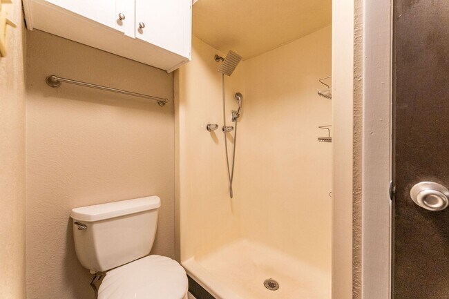 Building Photo - 954 S Miller St