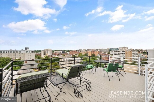 Building Photo - 1545 18th St NW