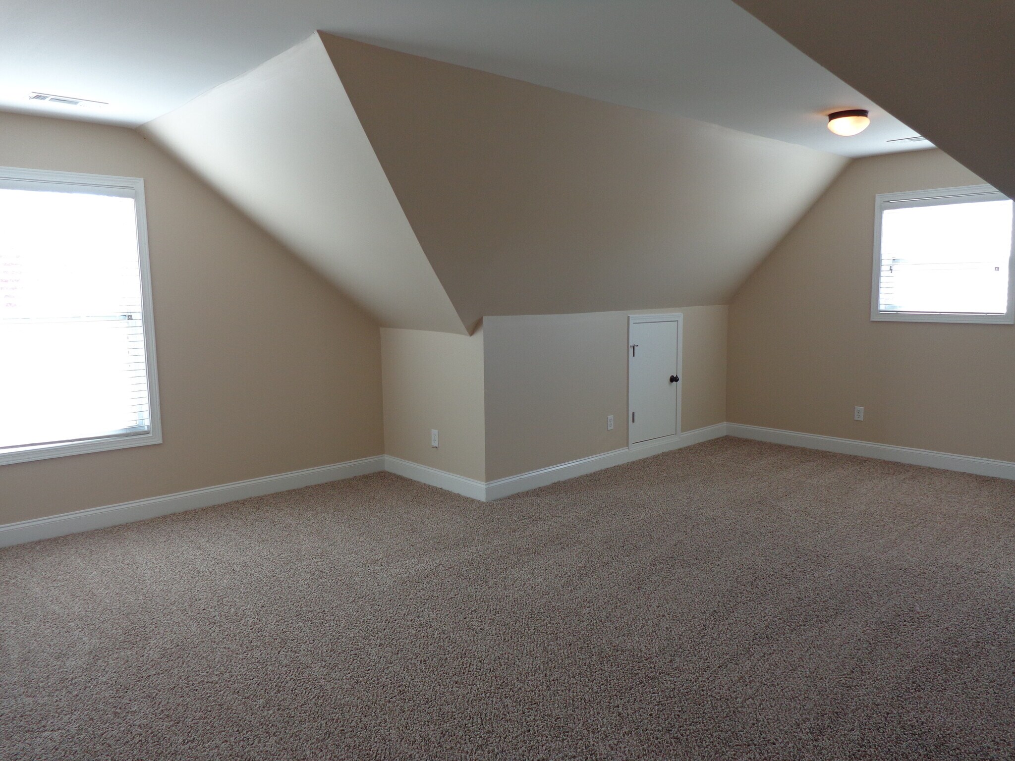 Building Photo - 114 Stiles Dr