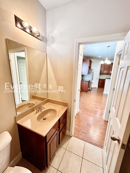 Building Photo - 1656 Danbury Parc Pl