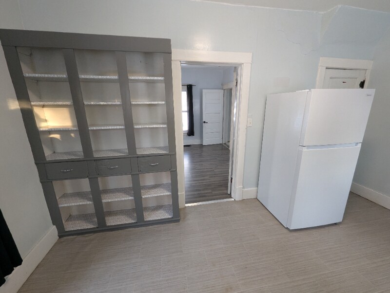 Building Photo - 518 N Hanover St