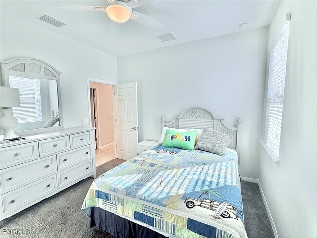 Building Photo - 3029 Royal Gardens Ave