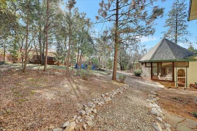 Building Photo - 21740 Homestead Rd