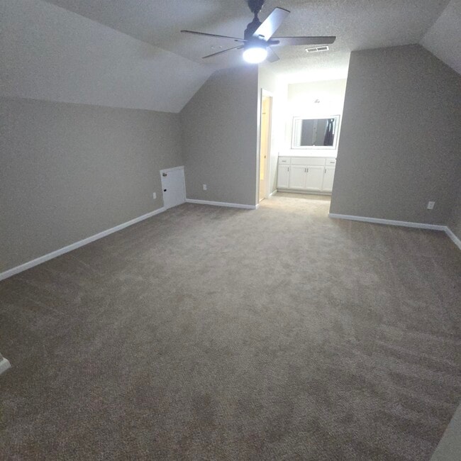 Building Photo - 2317 Belin Dr