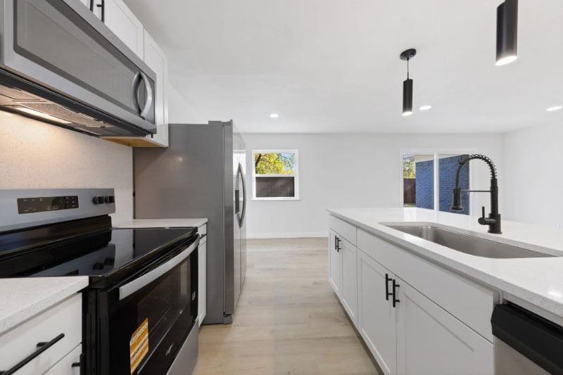 Building Photo - 608 Blueberry Blvd