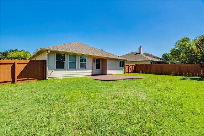Building Photo - 7722 Buck Meadow Dr