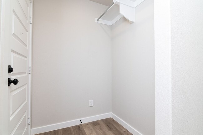 Building Photo - 2021 Escalara St