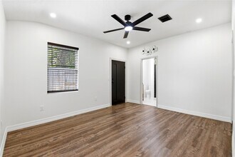 Building Photo - 9403 Spaulding St