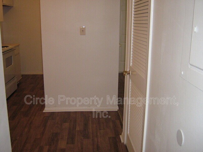 Building Photo - 4012 Hunters Ridge Dr SW