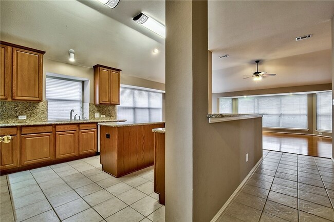 Building Photo - 3016 Afton Ridge Dr