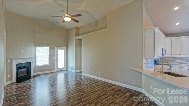 Building Photo - 108 Bunker Hill Ln