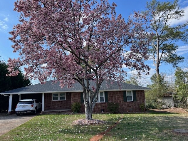 Building Photo - 3011 Manchester Cir