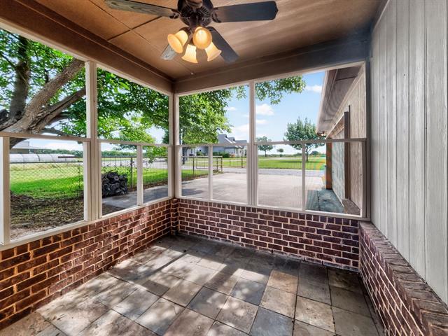 Building Photo - 1255 Vineyard Rd