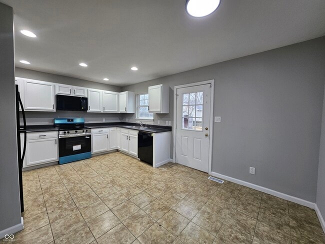 Building Photo - 3534 Hunt St