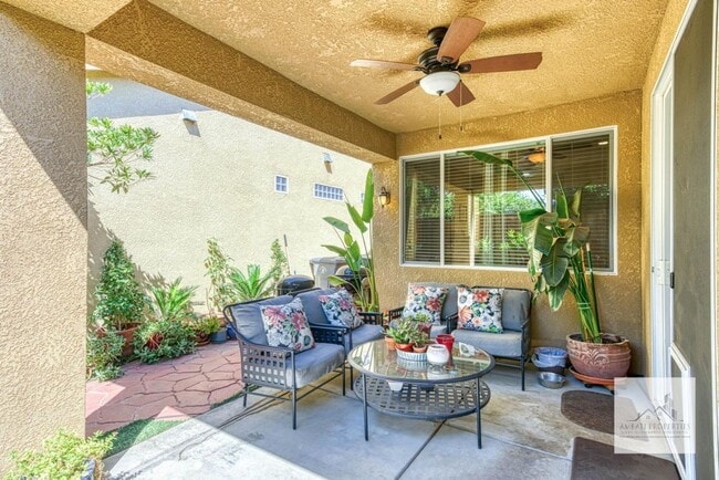 Building Photo - Beautiful Harlan Ranch Home