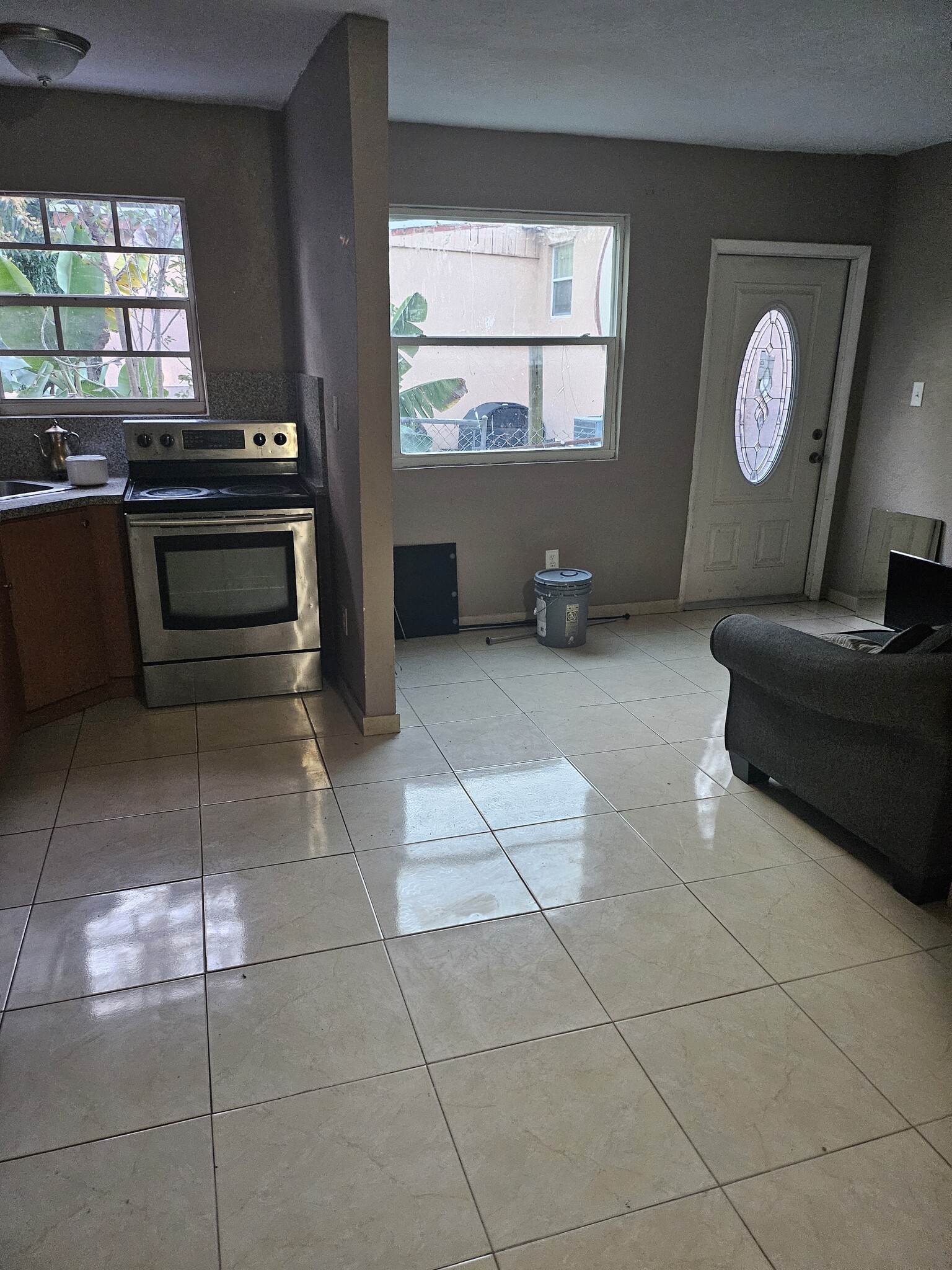 Building Photo - 826 NW 75th St