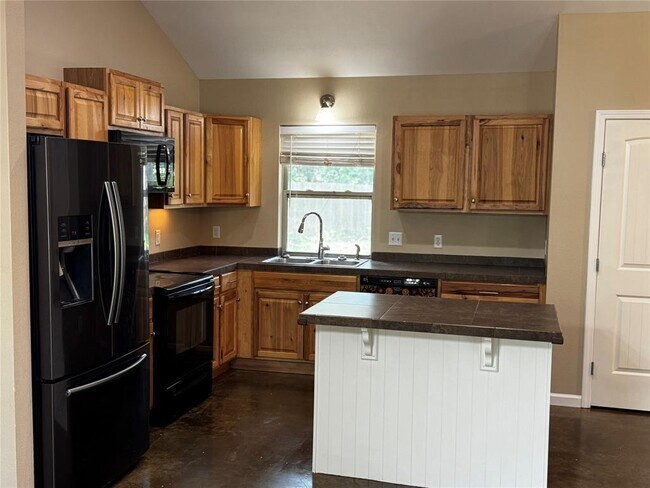 Building Photo - 106 Shetland Ln