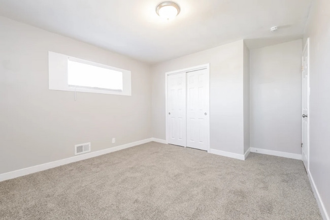 Building Photo - 10847 Murray Dr