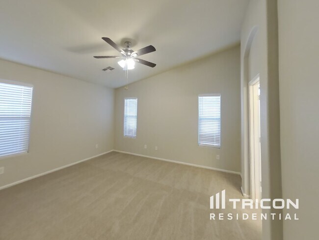 Building Photo - 2111 S 160th Ln