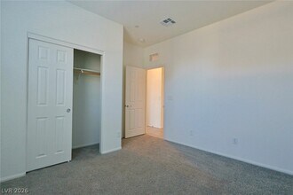 Building Photo - 626 Sedum Ave.