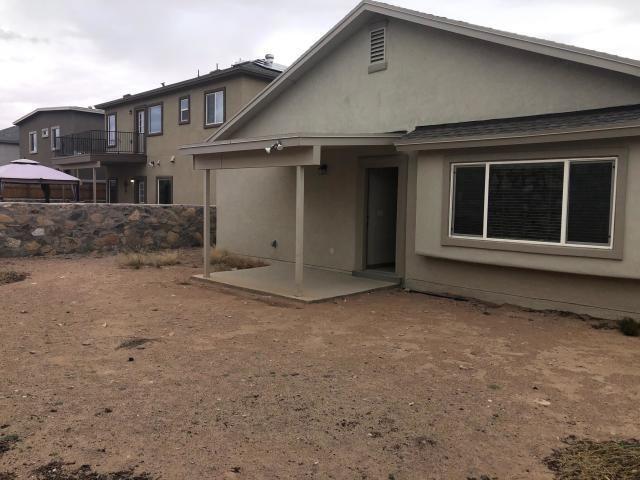 Building Photo - 11377 Cattle Ranch St