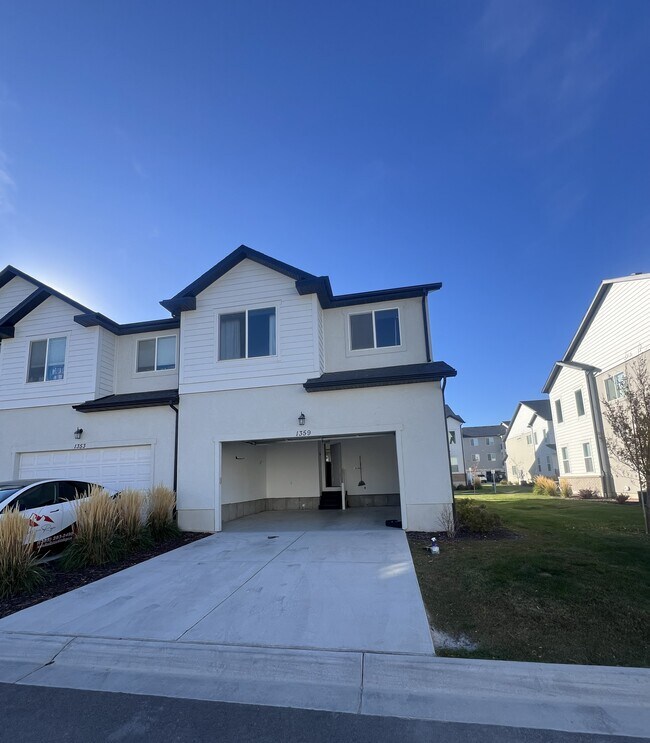 Building Photo - 1359 North St