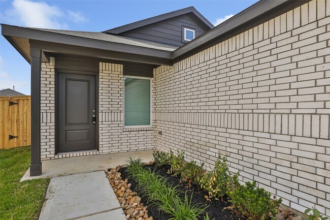 Building Photo - 917 Capracotta Dr