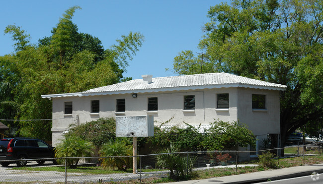 Primary Photo - 8002 N Florida Ave