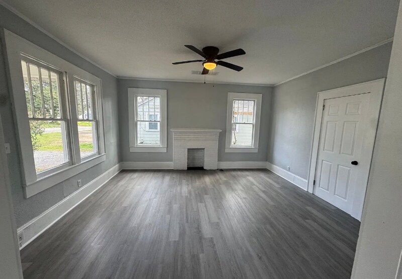 Building Photo - 2514 Poplar St