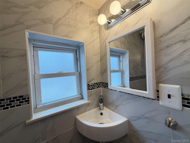 Building Photo - 15 North St