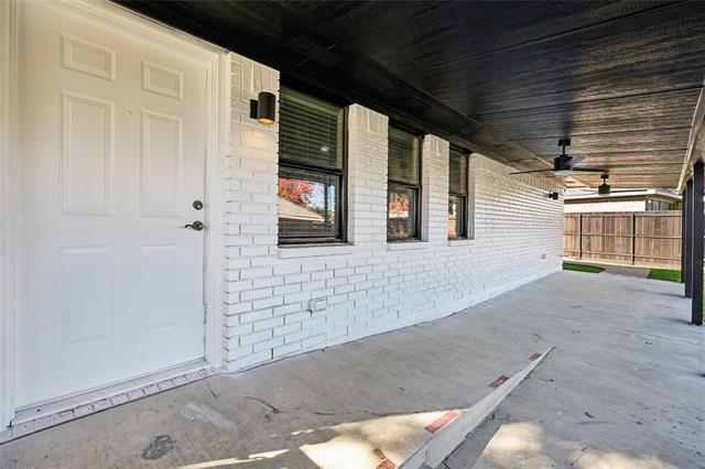 Building Photo - 6300 Topaz Way