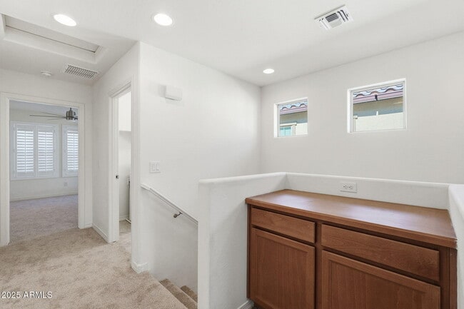 Building Photo - 1647 S 83rd Pl