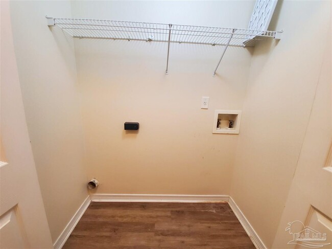 Building Photo - 2232 Trailwood Dr