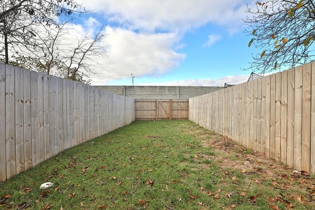 Building Photo - 2611 Beulah Rd