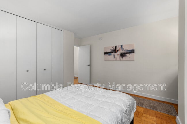 Building Photo - 1260 21st St NW