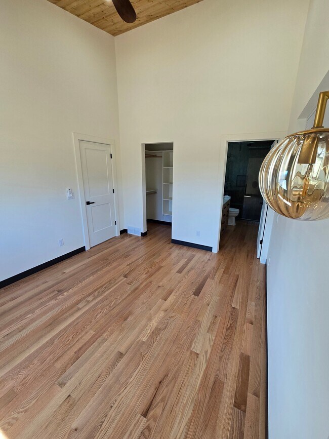 Building Photo - 1130 Taffeta Dr