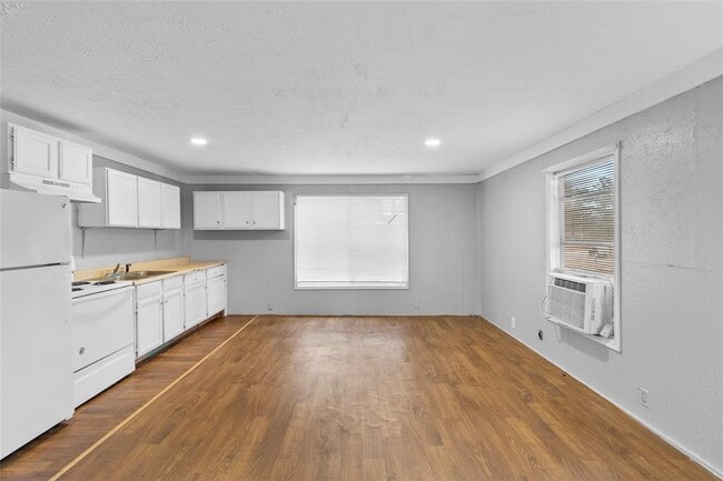 Building Photo - 31 A Jackson Rd