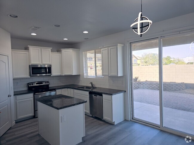 Building Photo - 5809 S 35th Pl