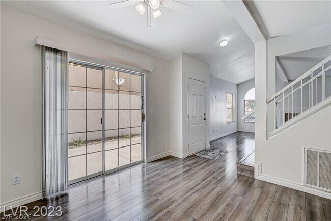 Building Photo - 8429 Sewards Bluff Ave