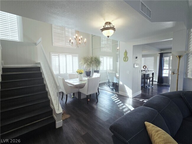 Building Photo - 2449 Sage Pointe Cir