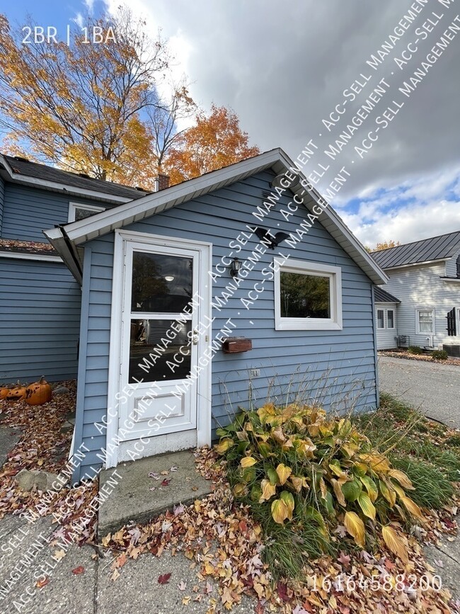 Building Photo - Hudsonville 2 bed lower apt