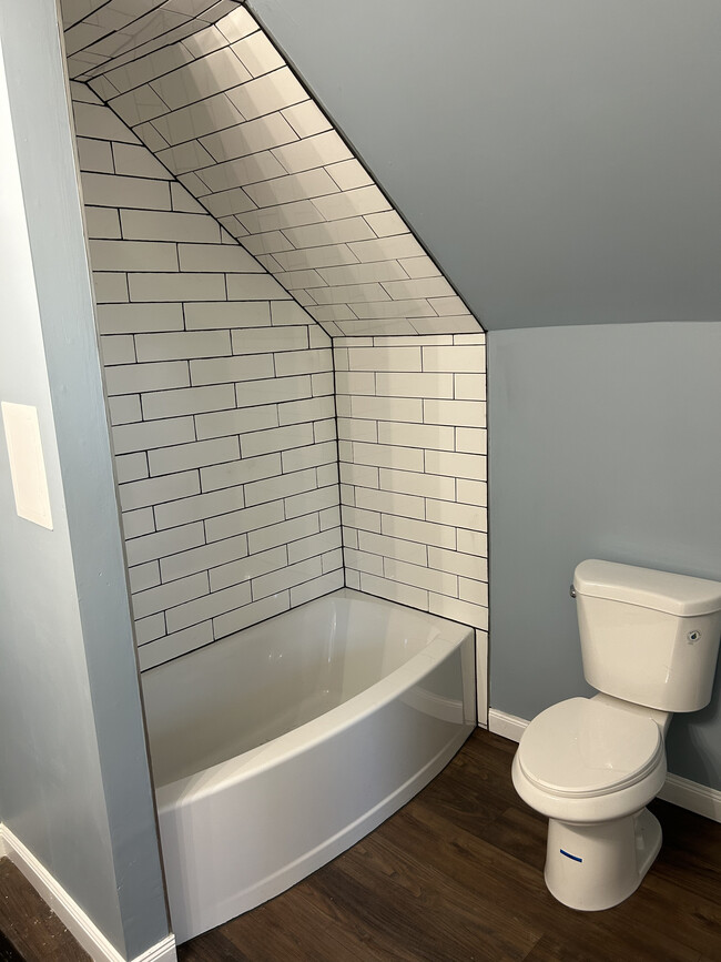 Third Floor Bathroom - 1816 Brewster Ave