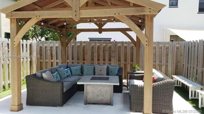 Building Photo - 11508 SW 248th Ln