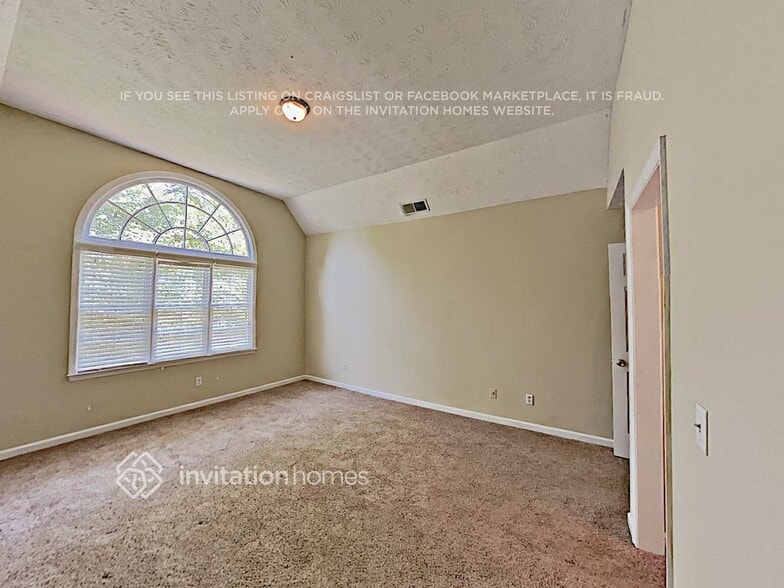 Building Photo - 1036 W Mill Dr NW