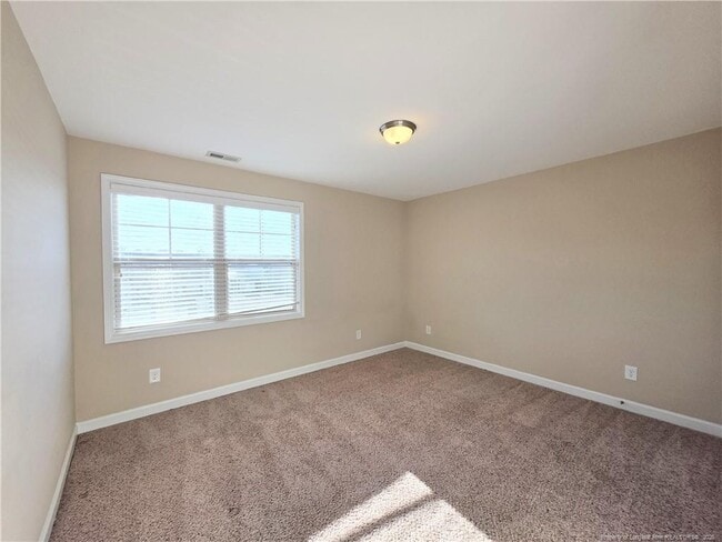 Building Photo - 389 Roanoke Dr