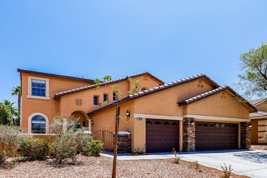 Building Photo - 10602 Bonchester Hill St
