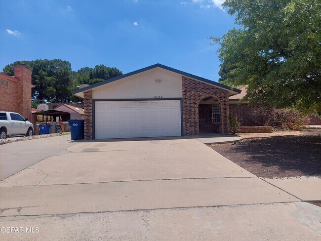 Primary Photo - 11632 Rufus Brijalba Dr