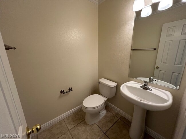 Building Photo - 907 Majestic Oak St