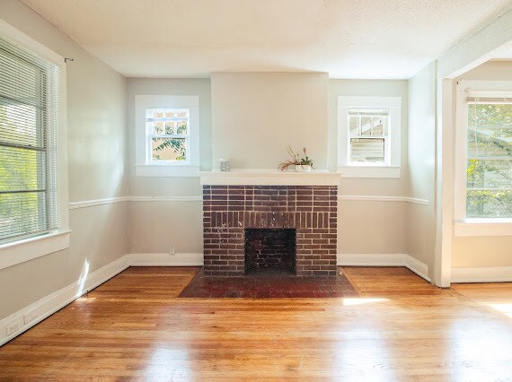 Building Photo - 1521 Graymont Ave W